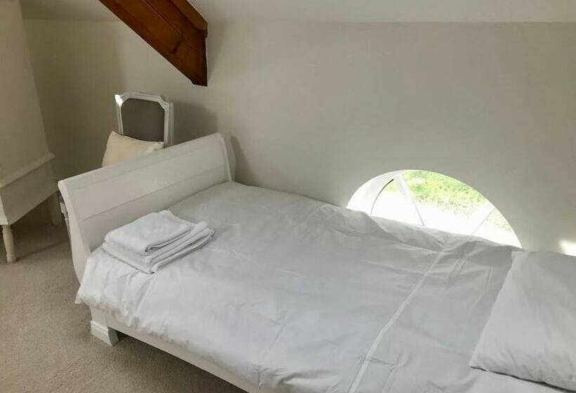 The Chapel By Platinum Retreats