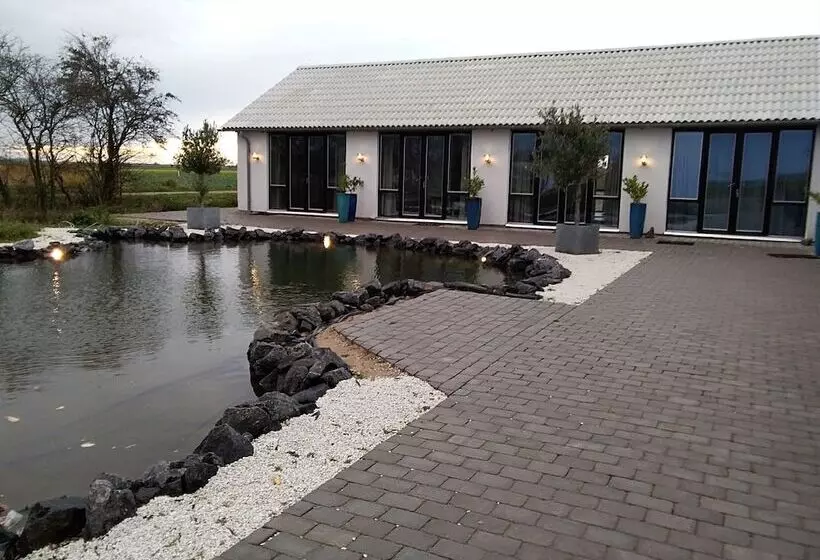 Aamiaismajoitus (B&B) Sommerkær