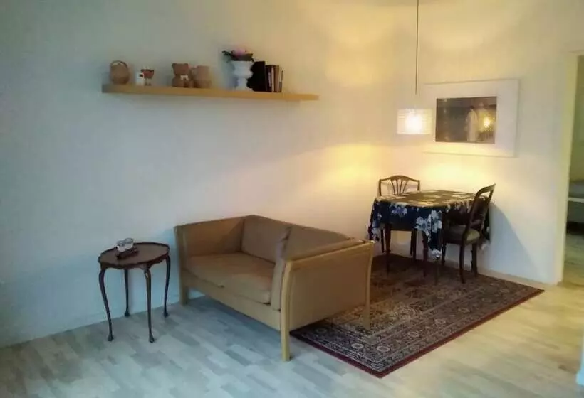 Aamiaismajoitus (B&B) Sommerkær