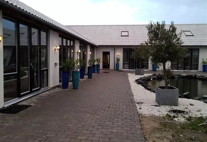 Aamiaismajoitus (B&B) Sommerkær