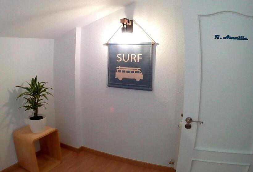 مبيت وإفطار Somo Surfskate Hostel