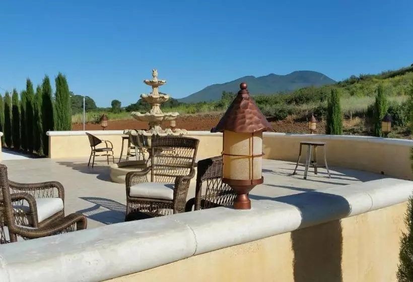 Aamiaismajoitus (B&B) Thorn Hill Vineyards Villa Suites