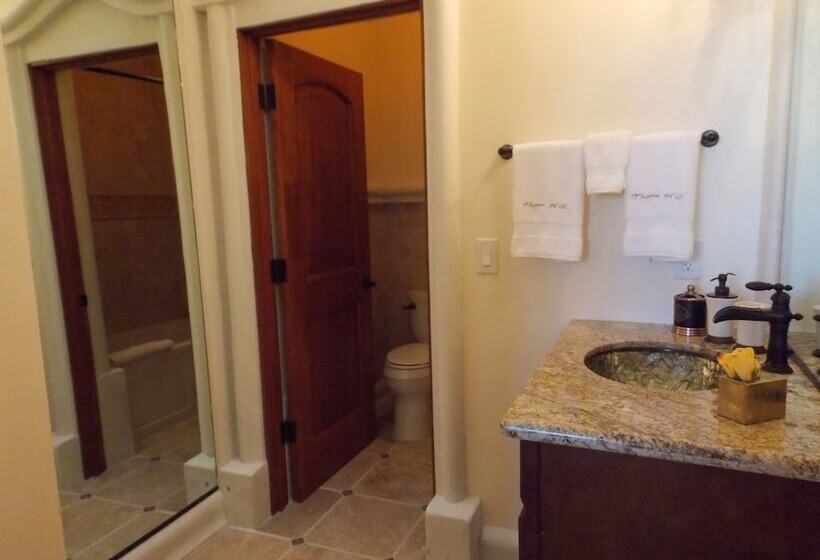 Bed and Breakfast Thorn Hill Vineyards Villa Suites