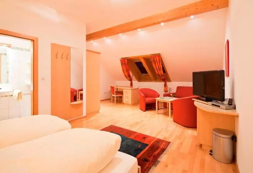 Aamiaismajoitus (B&B) Weingut Und Gästehaus Berger