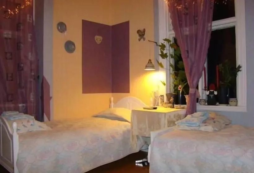 Aamiaismajoitus (B&B) Wonderful Home