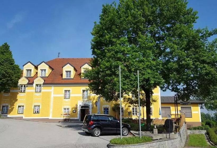 ホテル Gasthof Kremslehner