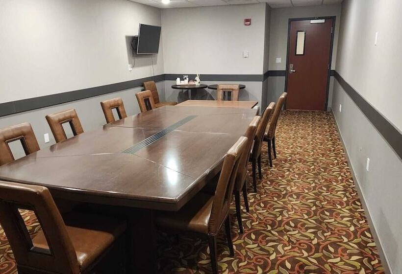 Отель Wabasca Inn