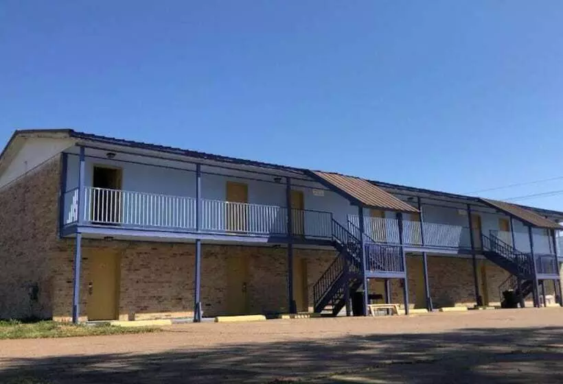 Motelli Lake Country Inn