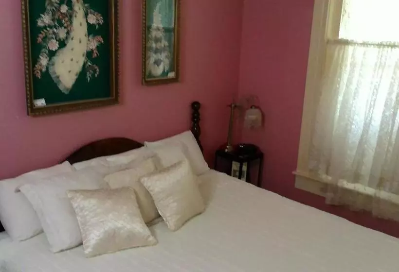 The Mays Place Bed And Breakfast