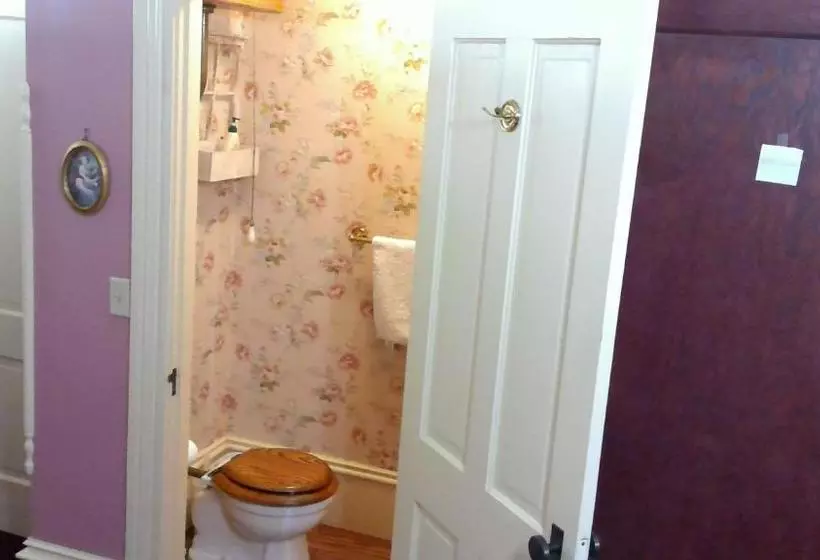 The Mays Place Bed And Breakfast