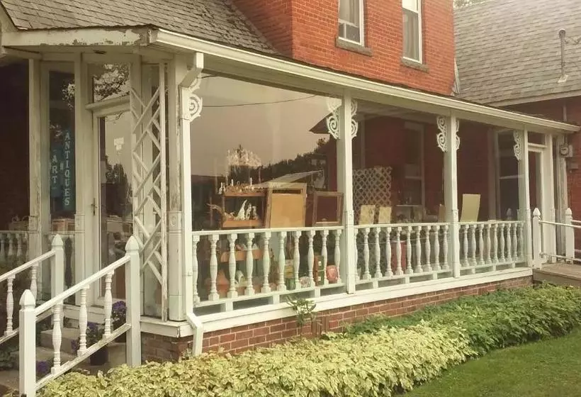 The Mays Place Bed And Breakfast