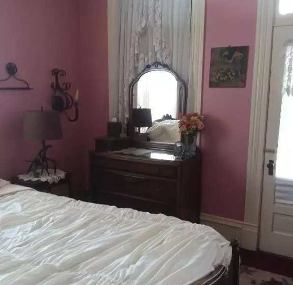 The Mays Place Bed And Breakfast