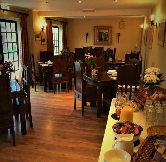 호스텔 The Crown Inn