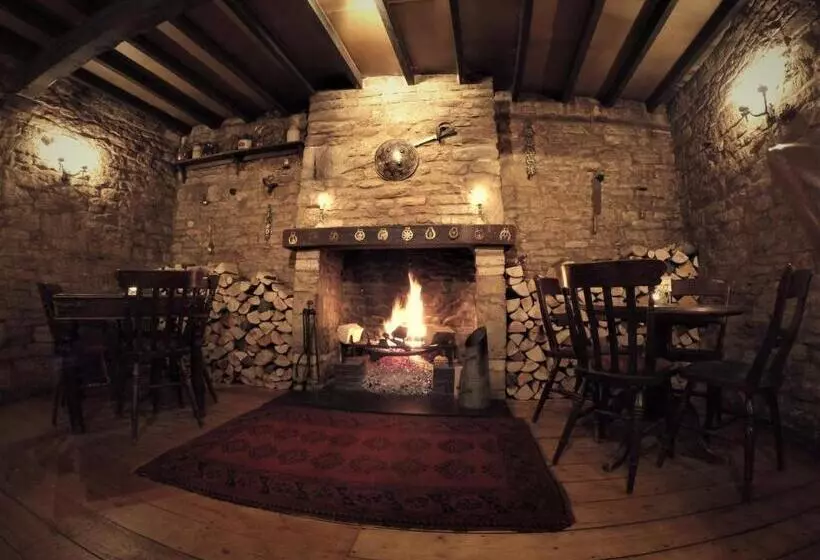 Retkeilymaja The Crown Inn