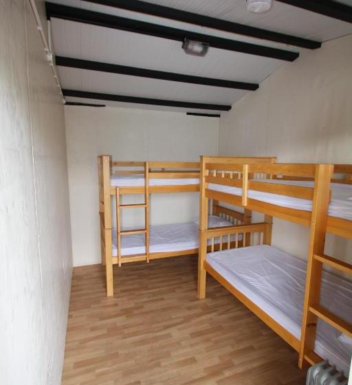 旅馆 The White Horse Inn Bunkhouse