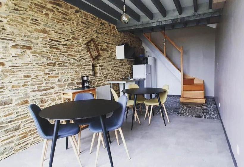 Bed And Breakfast Au Champ Du Douits