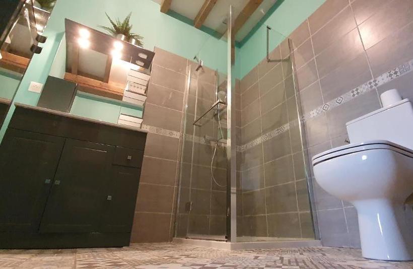 Bed And Breakfast Au Champ Du Douits