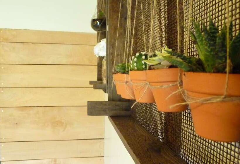 مبيت وإفطار Chambres D Hôtes Le Chateau Rouge