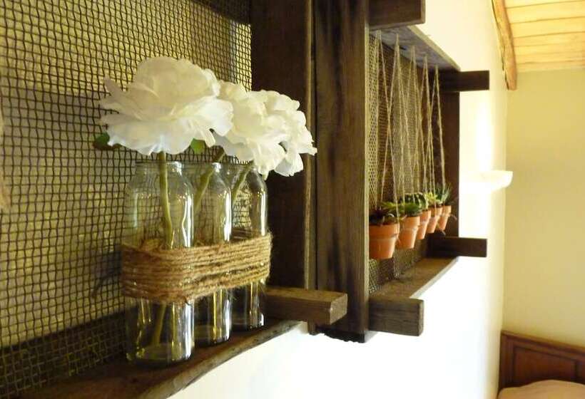 مبيت وإفطار Chambres D Hôtes Le Chateau Rouge