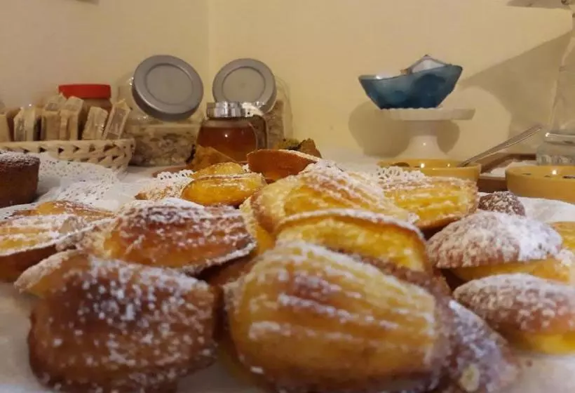 Aamiaismajoitus (B&B) Il Basilico Room & Breakfast