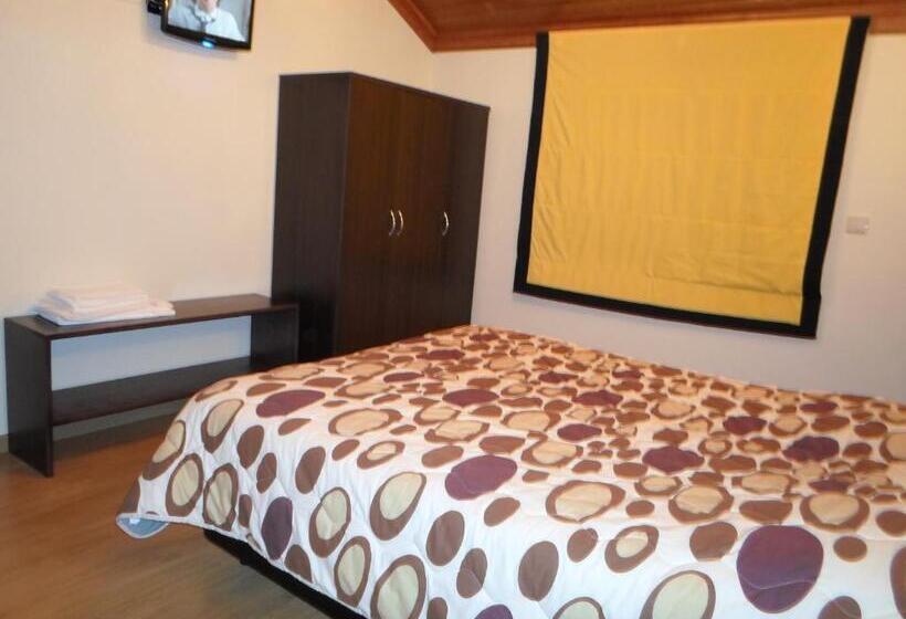 تختخواب و صبحانه Pedras Lavradas