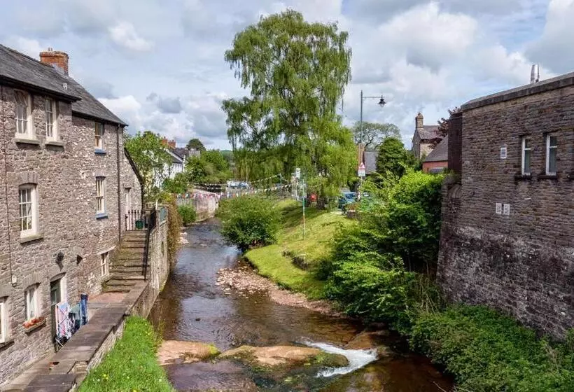 Aamiaismajoitus (B&B) Sound Of The River