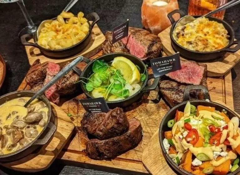 ベッドアンドブレックファースト Tomahawk Steakhouse Potto