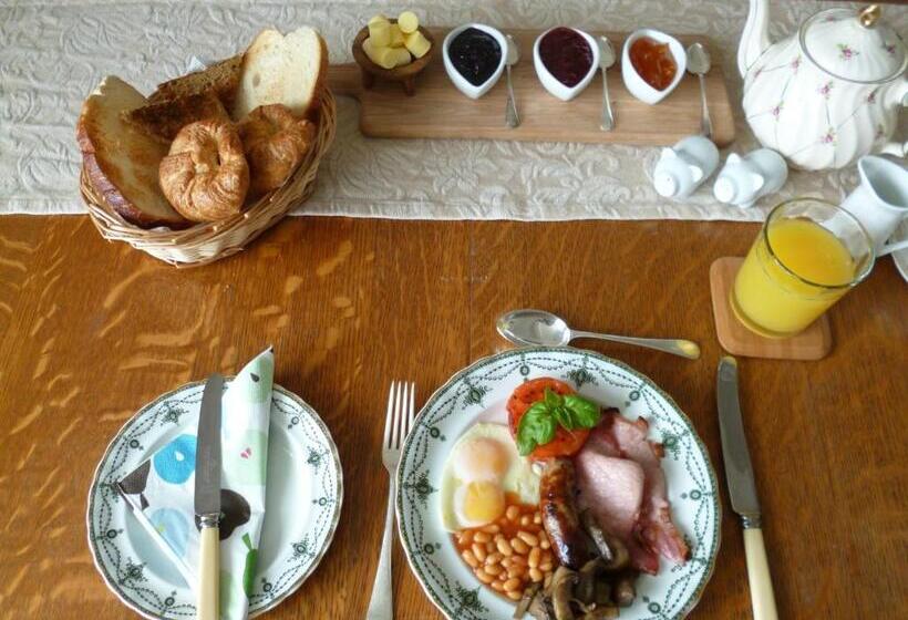 Hall Farm Bed & Breakfast