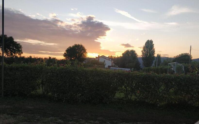 בית מלון כפרי Agriturismo L Albara   Wines, Pool & Spa