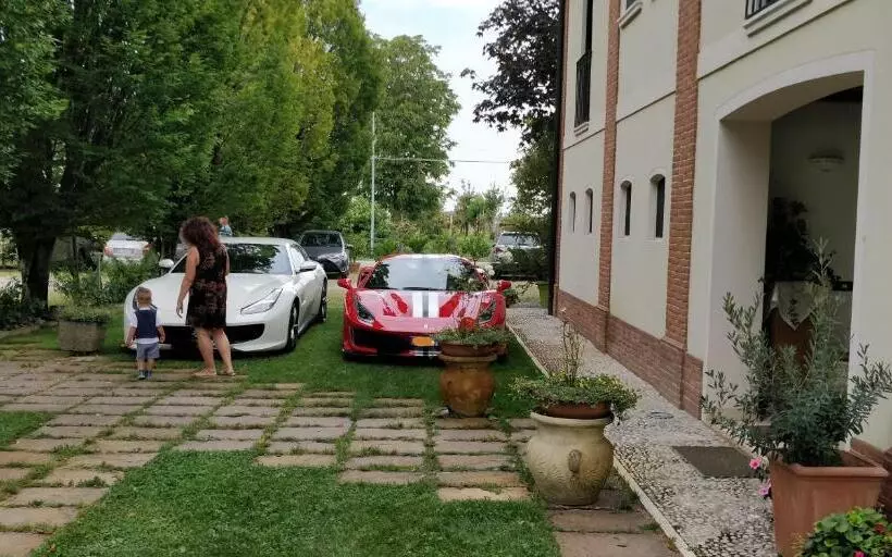 ホテル Agriturismo L Albara   Wines, Pool & Spa