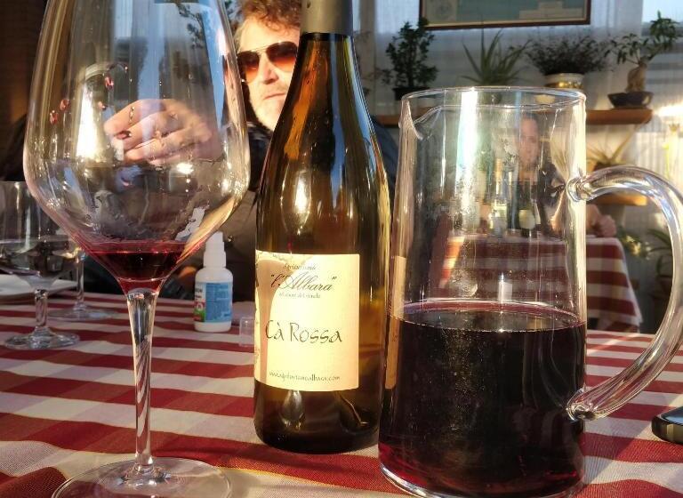 בית מלון כפרי Agriturismo L Albara   Wines, Pool & Spa