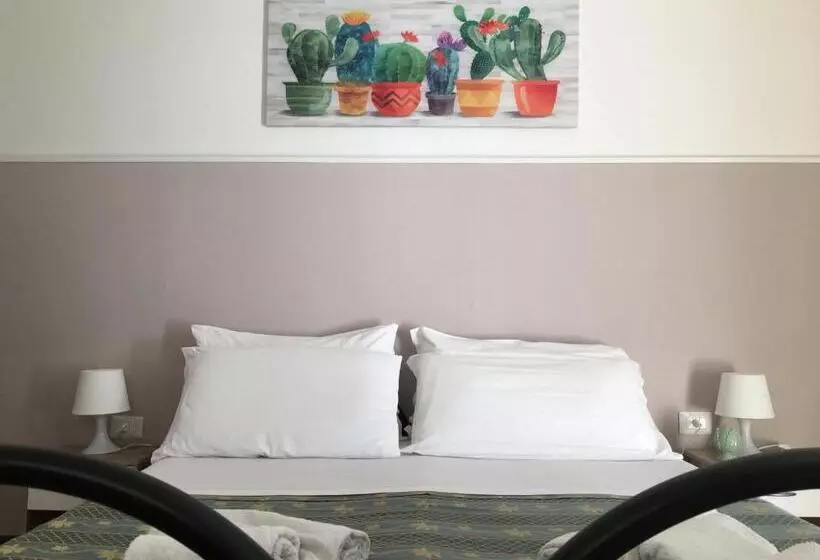 カプセルホテル Cimalù By Lampara