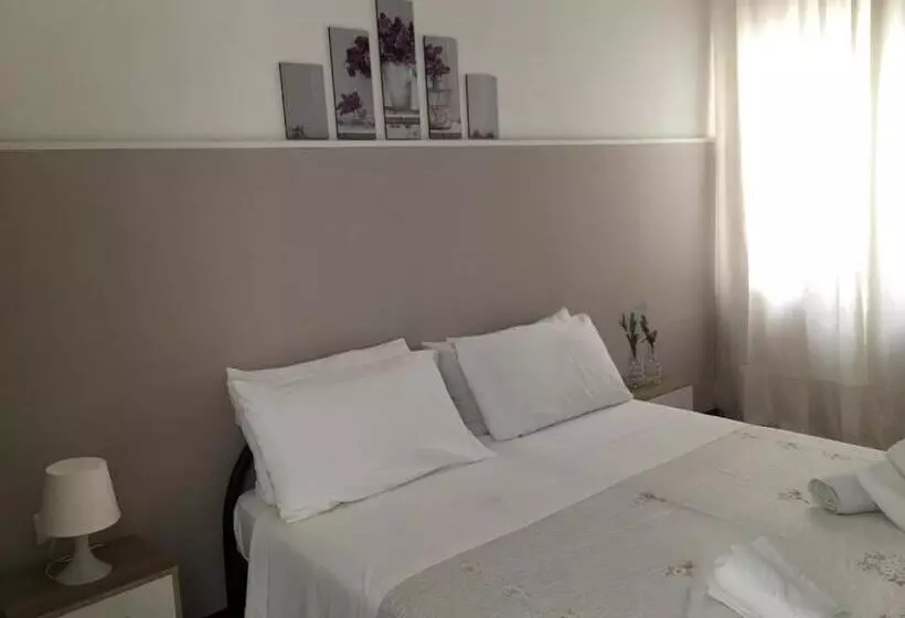 カプセルホテル Cimalù By Lampara