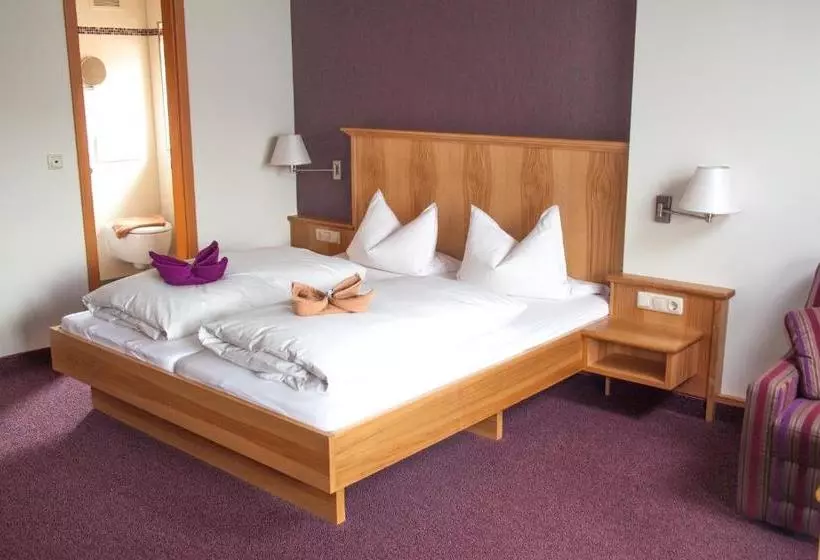 Hotelli Gasthof Zum Bäckerwirt