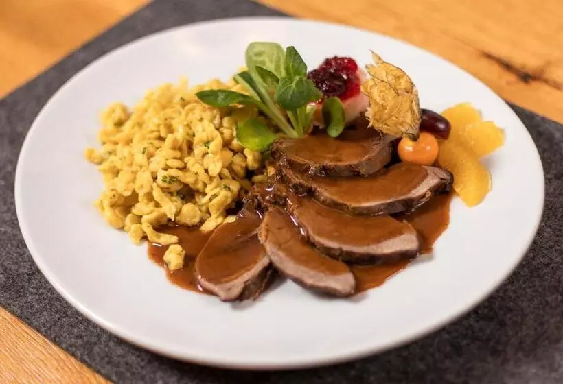 Hotelli Gasthof Zum Bäckerwirt