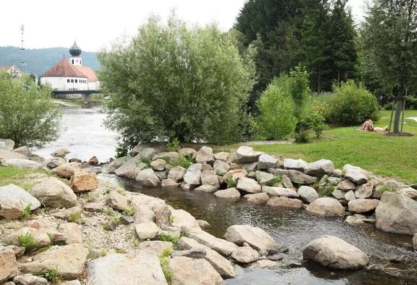 Hotelli Gasthof Zum Bäckerwirt