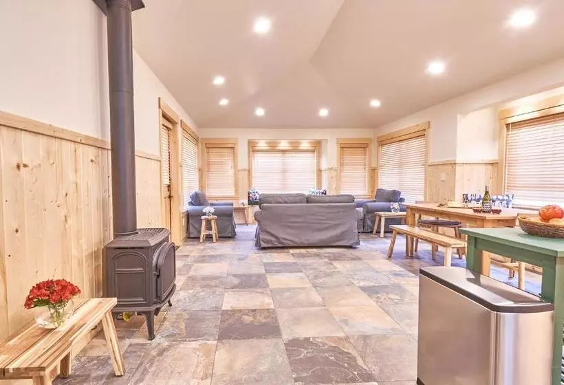 ホテル House On Metolius