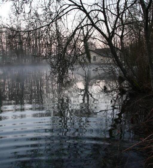 호텔 Logis La Source Bleue