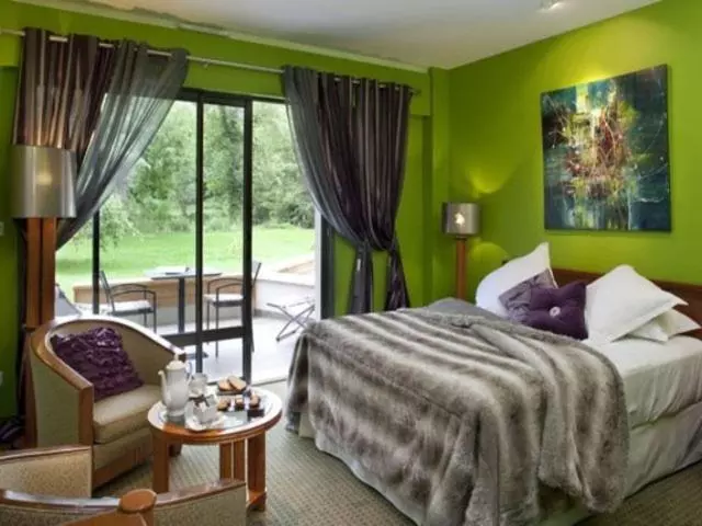 Hotelli Logis La Source Bleue