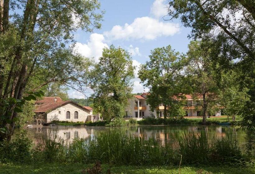 호텔 Logis La Source Bleue