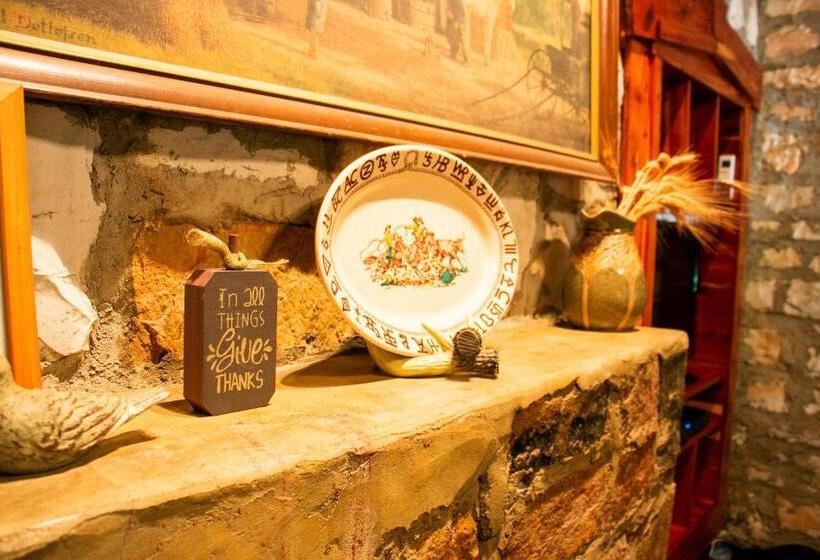 Отель Panther Valley Ranch