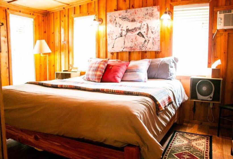 Отель Panther Valley Ranch