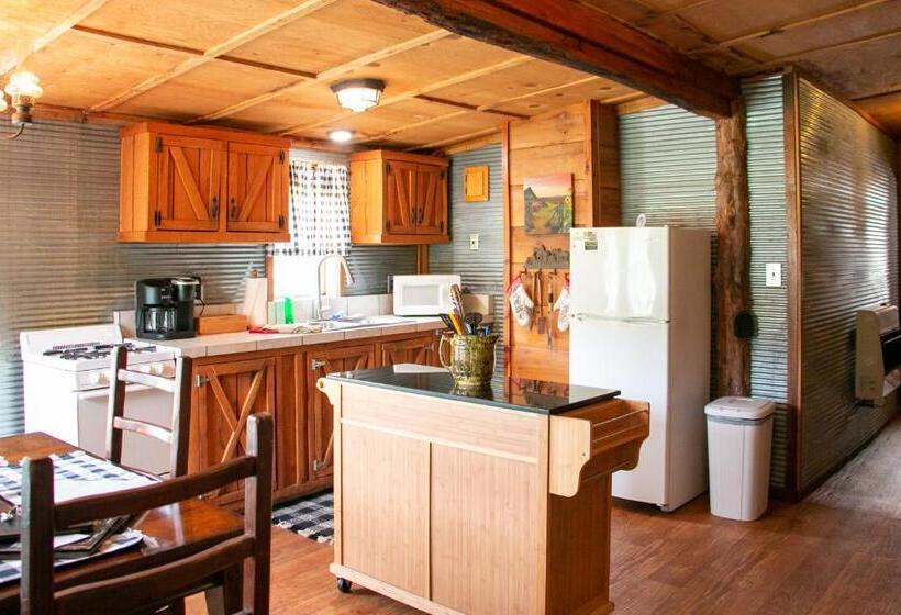 Отель Panther Valley Ranch