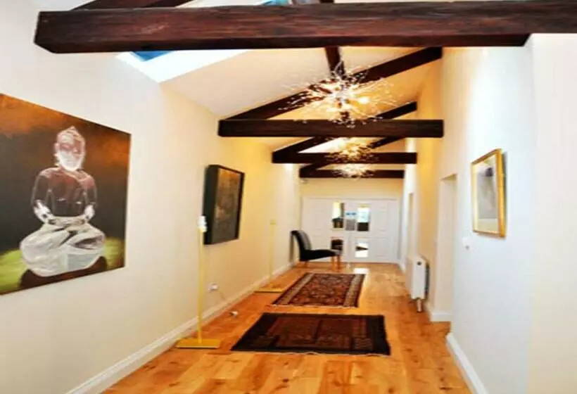 Majatalo Annapurna Guest House