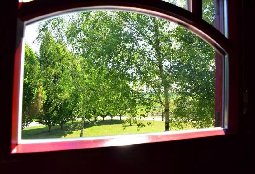 Majatalo Domaine Des Vignères