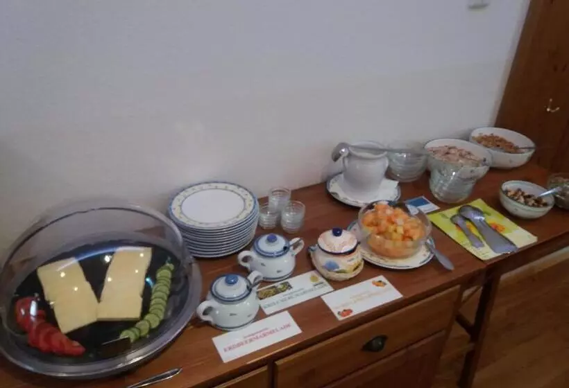 Majatalo Gasthof Zur Kirche