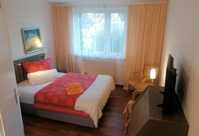 بنسيون Landhaus Martens