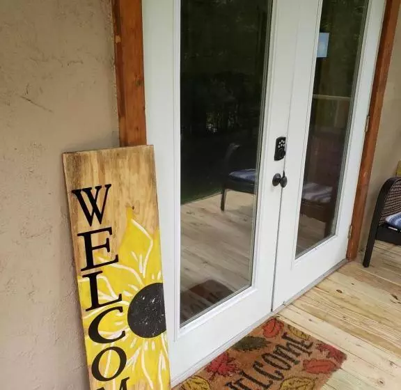 ペンション Todd Escape