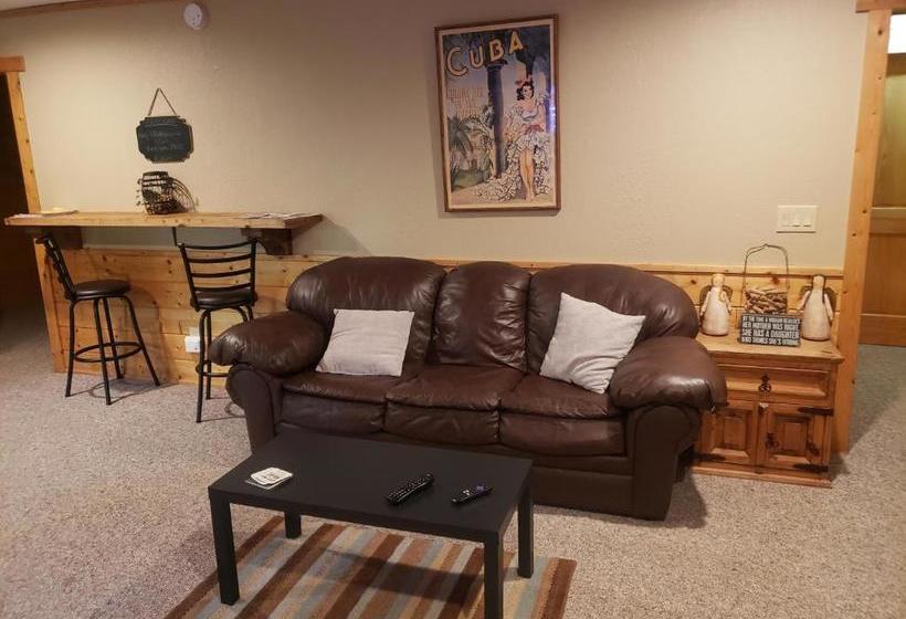 بنسيون Todd Escape