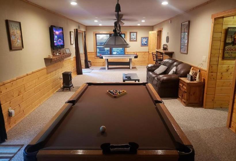 بنسيون Todd Escape